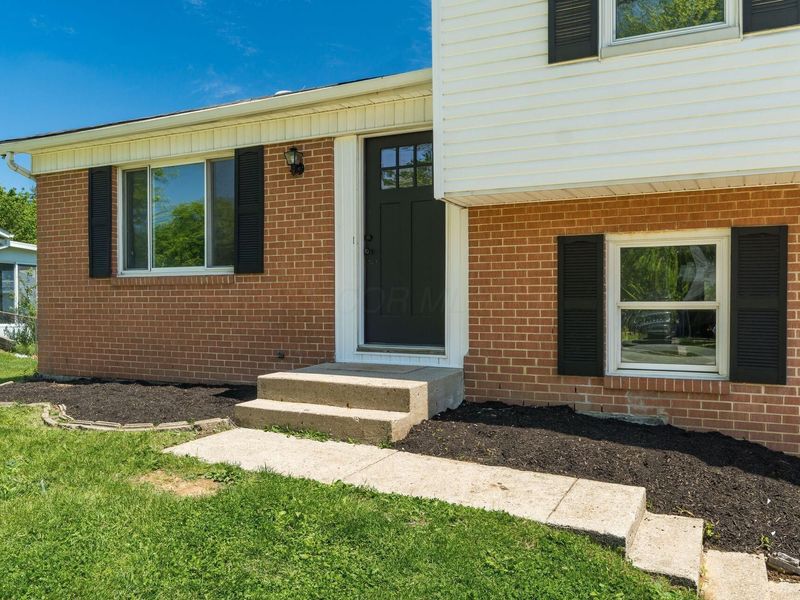 3180 Fairwood Avenue , Columbus, OH 43207 Photo 2