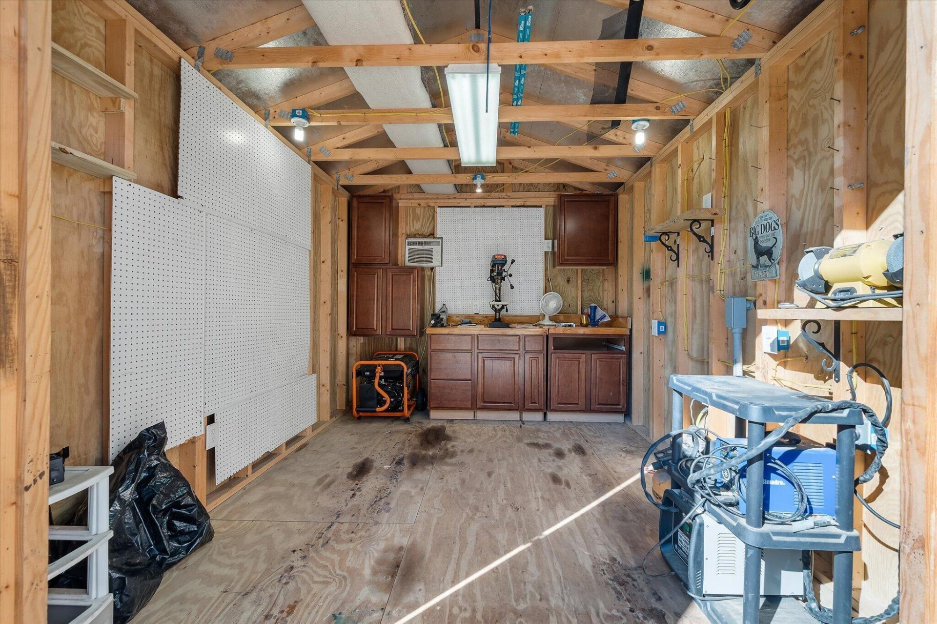 7967 Highway 162 Photo 44