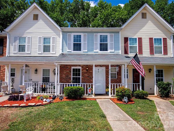 1637 Windsor Gate Lane , Charlotte, NC 28215