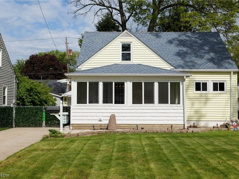 241 Inwood Boulevard , Avon Lake, OH 44012 Photo 1