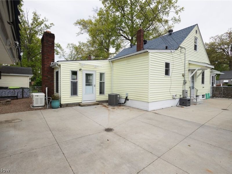 241 Inwood Boulevard , Avon Lake, OH 44012 Photo 11
