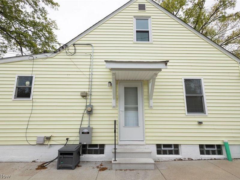 241 Inwood Boulevard , Avon Lake, OH 44012 Photo 12