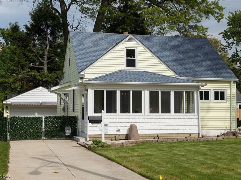 241 Inwood Boulevard , Avon Lake, OH 44012 Photo 4