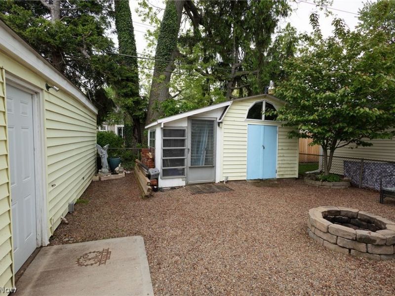 241 Inwood Boulevard , Avon Lake, OH 44012 Photo 6