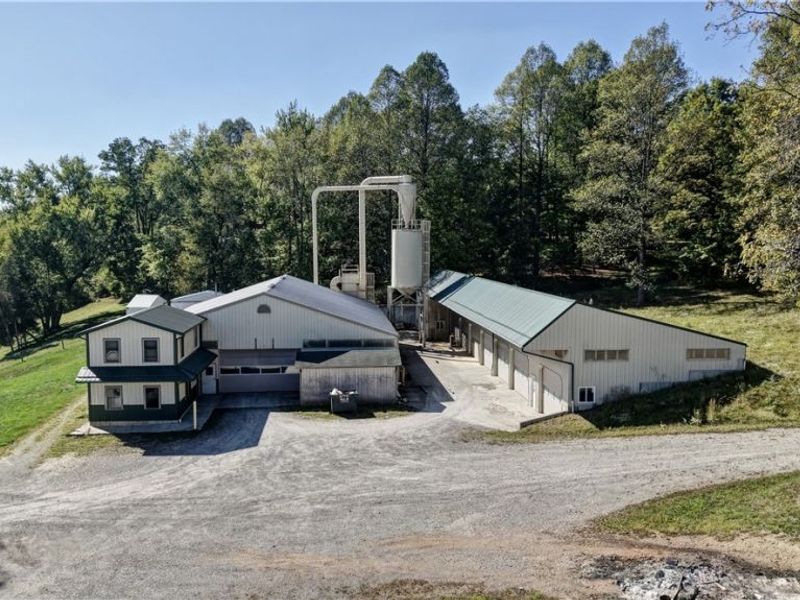 6470 Township Road 310, Millersburg, OH 44654 Photo 3