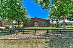 929 Airport Road  photo 4