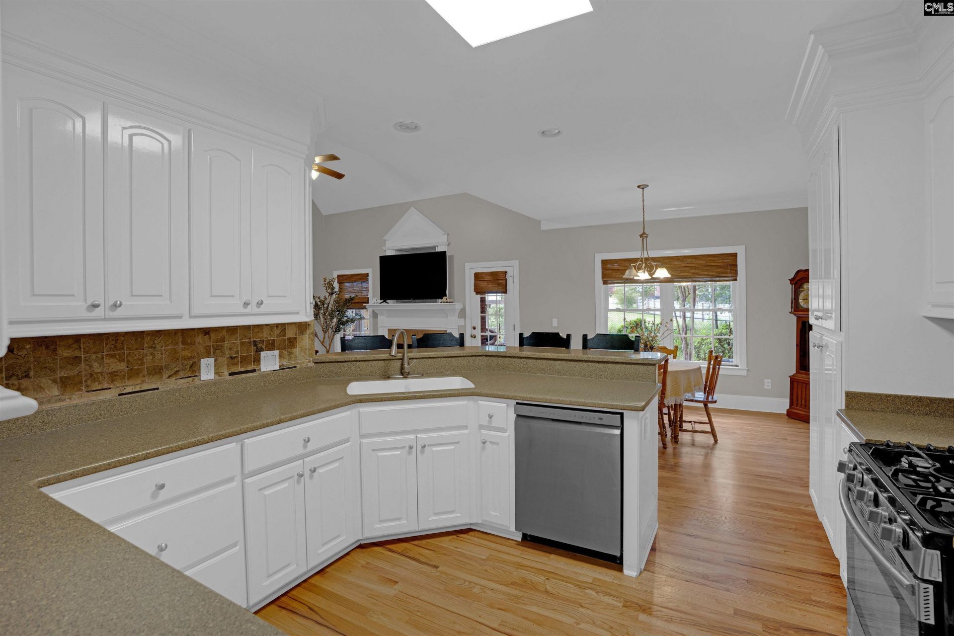 160 Mariners Creek Drive Photo 10
