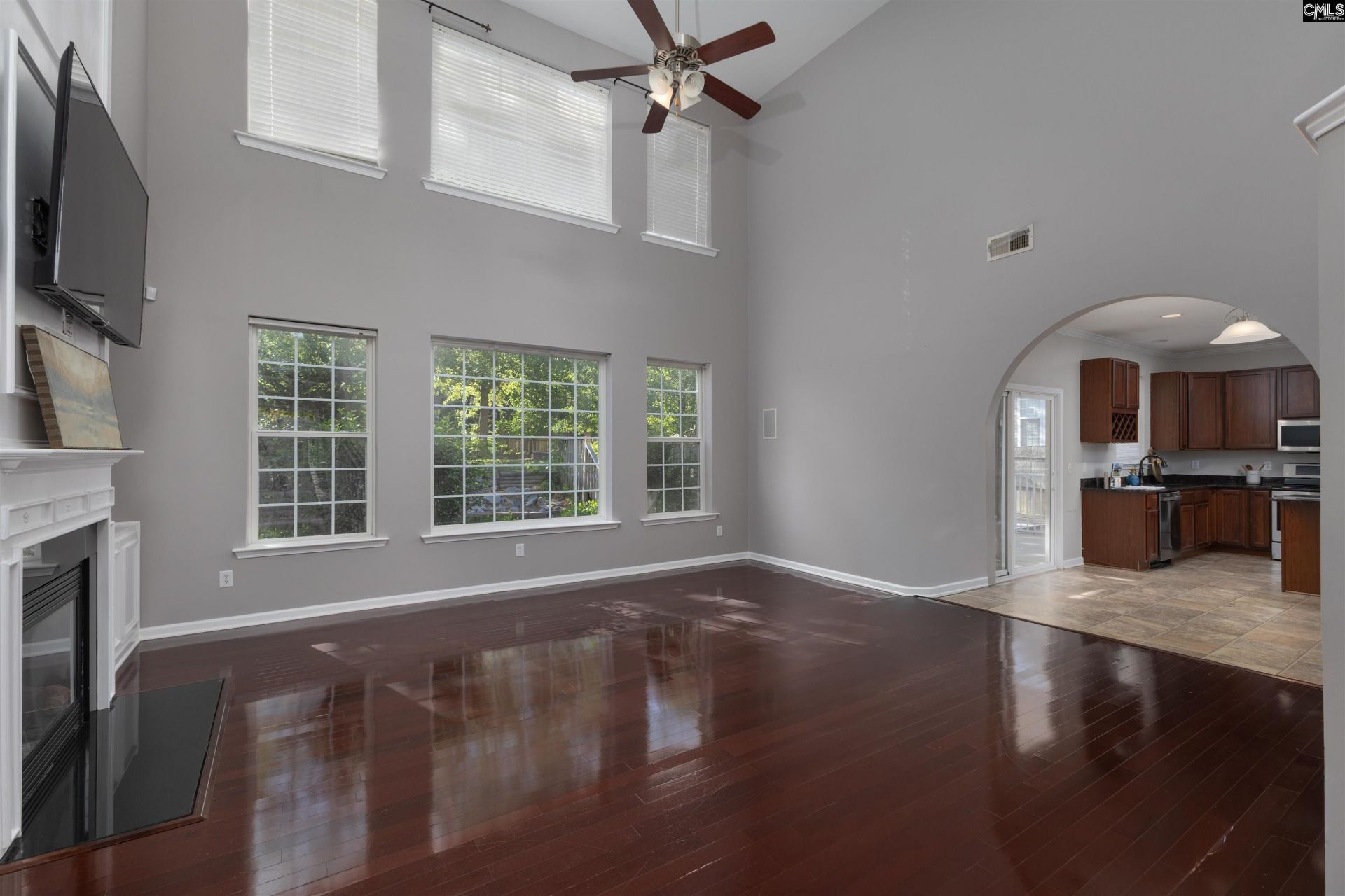 213 Wood Eden Court  Photo 9