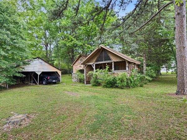 5303 N Arkansas Avenue , Russellville, AR 72802