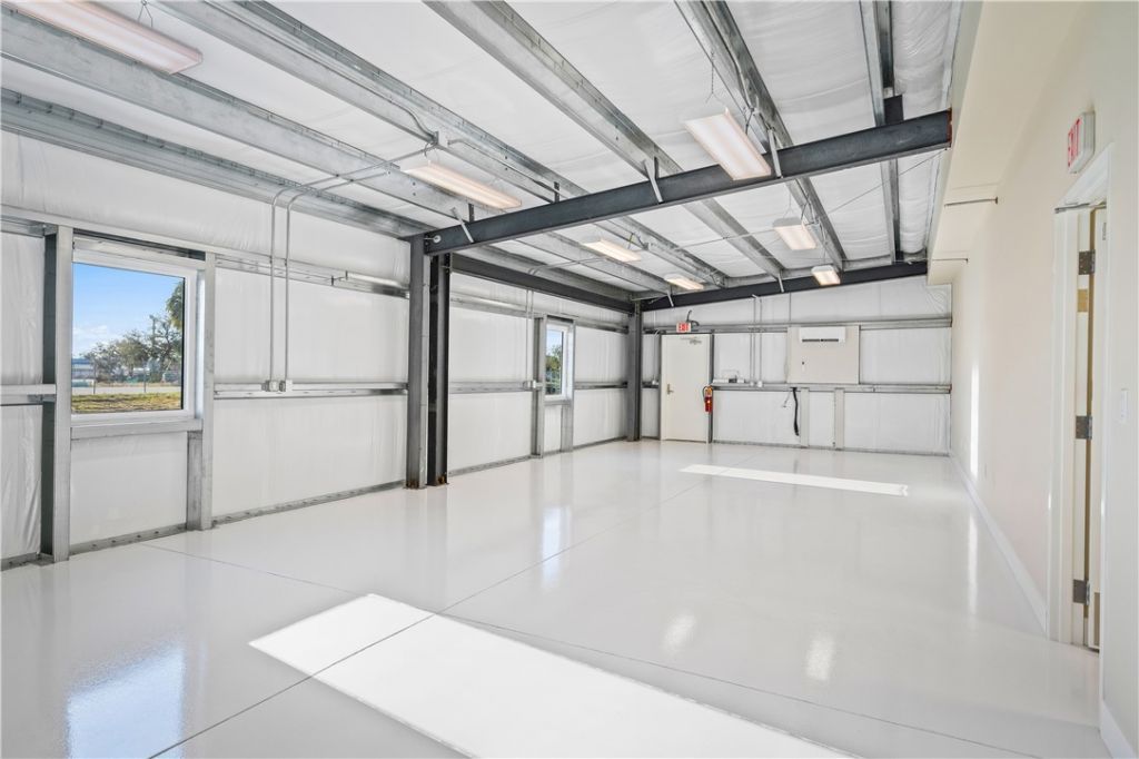 2590 Airport North Drive, Unit 3, Vero Beach, FL 32960 Photo
