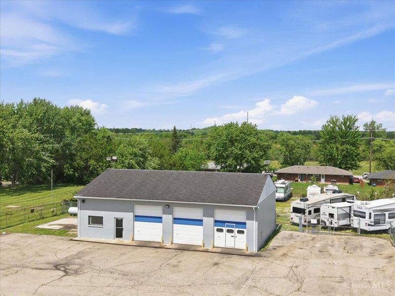 1396 Veteran Drive, Fairfield, OH 45014 Photo 4