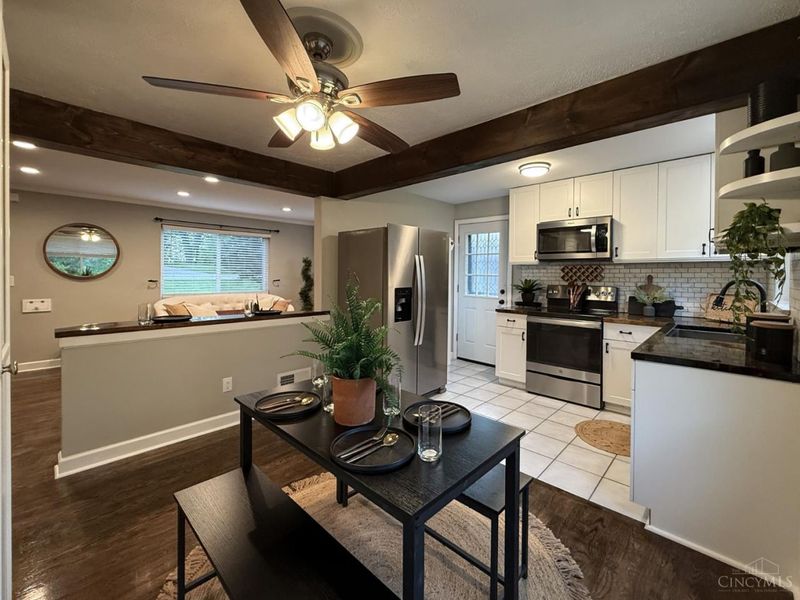 2954 Diehl Road, Green Township, OH 45211 Photo 12