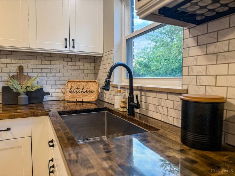 2954 Diehl Road, Green Township, OH 45211 Photo 19
