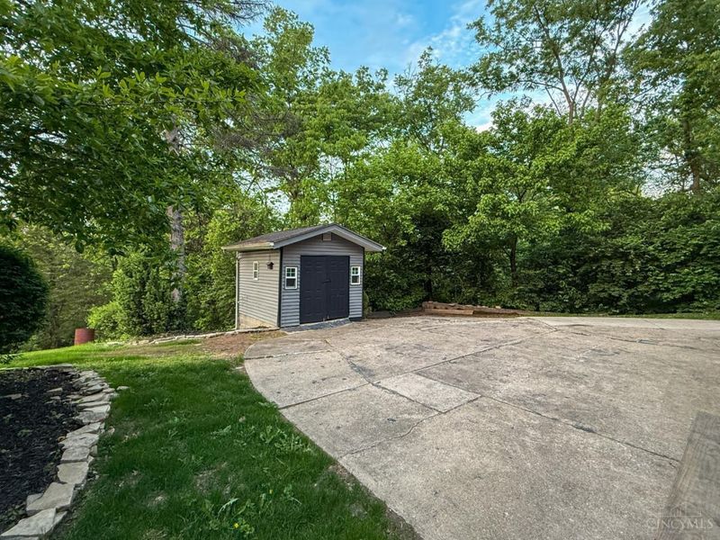2954 Diehl Road, Green Township, OH 45211 Photo 48
