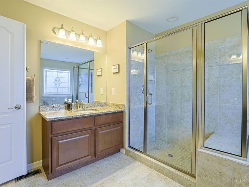 6463 Tree View Drive, Liberty Township, OH 45044 Photo 29