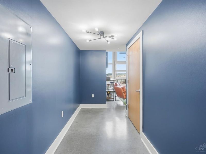353 W Fourth Street, Unit 305, Cincinnati, OH 45202 Photo 11