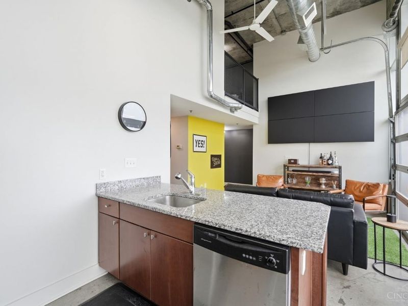 353 W Fourth Street, Unit 305, Cincinnati, OH 45202 Photo 23