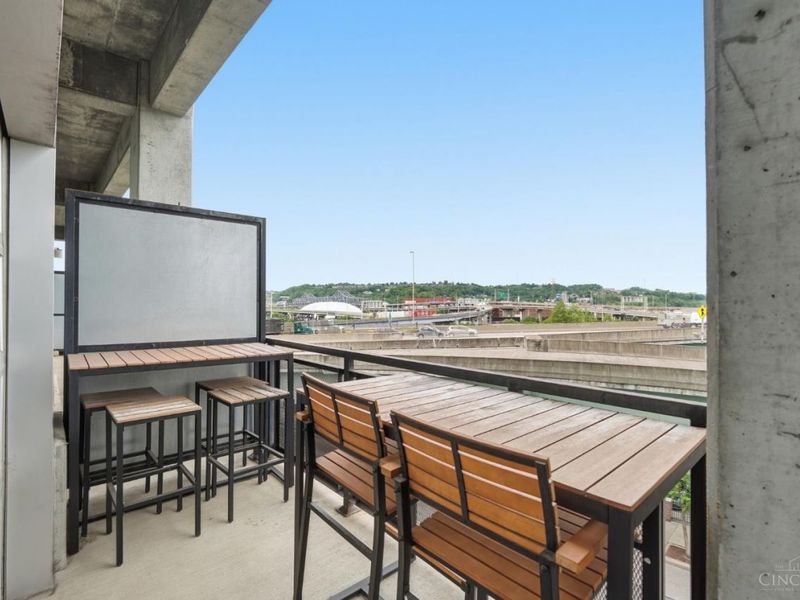 353 W Fourth Street, Unit 305, Cincinnati, OH 45202 Photo 27