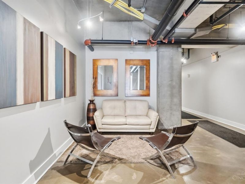 353 W Fourth Street, Unit 305, Cincinnati, OH 45202 Photo 6