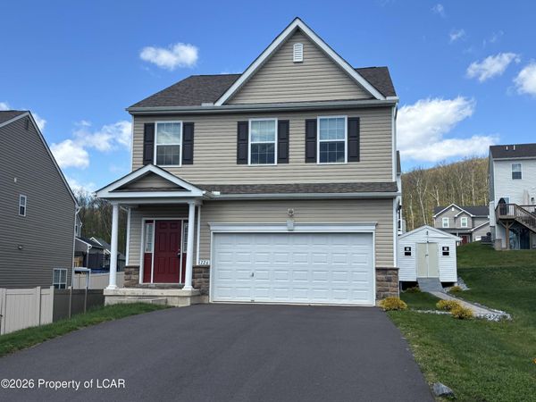 726 Quarry Road, Drums, PA 18222
