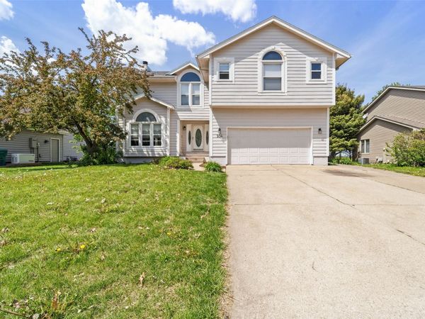 934 NW Maple Street, Ankeny, IA 50023