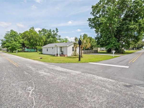 207 Jefferson Street , Summerdale, AL 36580