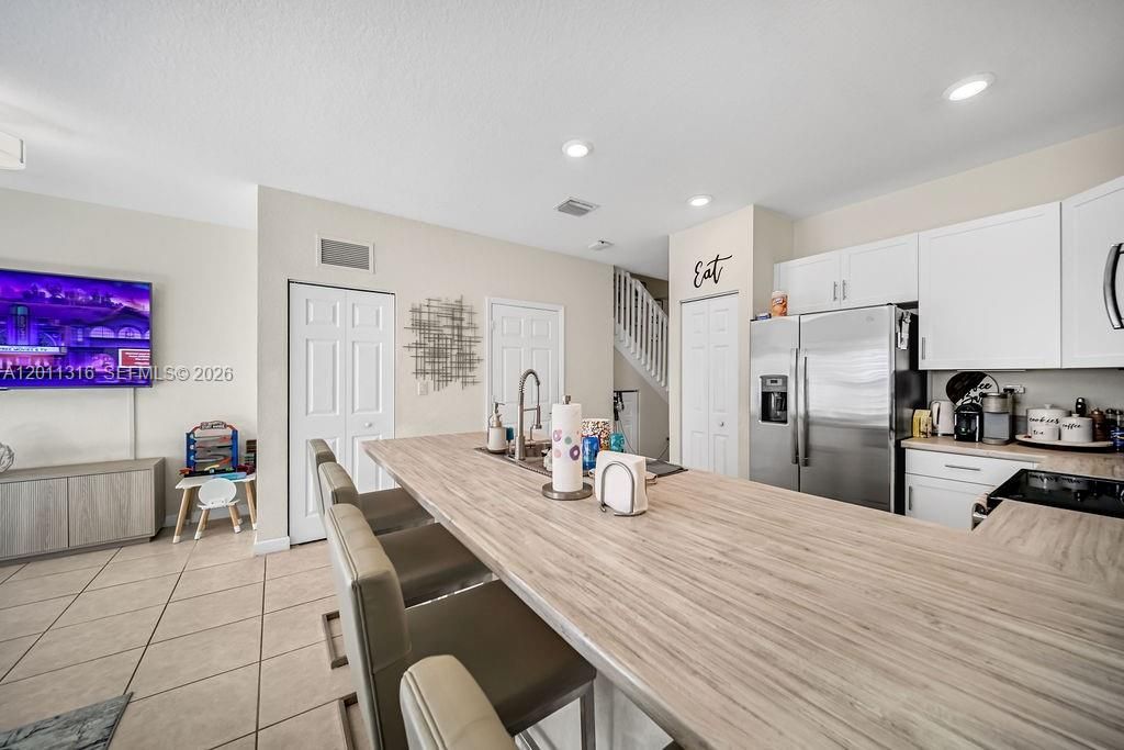 10657 W 32nd Ln , Hialeah, FL 33018 Photo