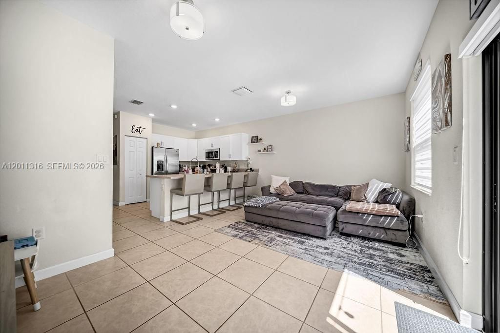 10657 W 32nd Ln , Hialeah, FL 33018 Photo