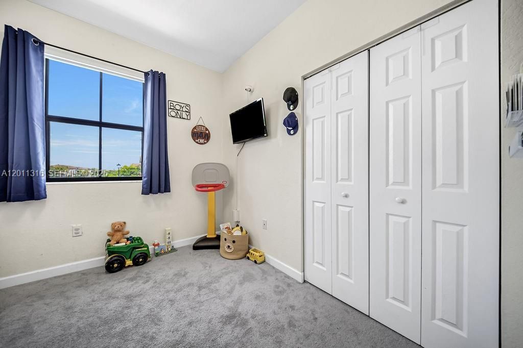 10657 W 32nd Ln , Hialeah, FL 33018 Photo