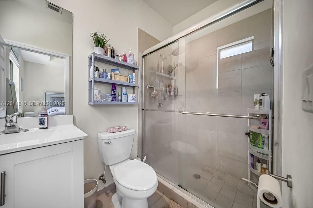 10657 W 32nd Ln , Hialeah, FL 33018 Photo