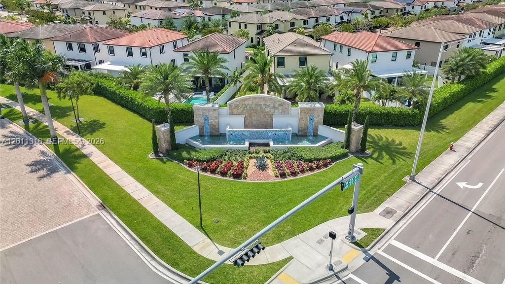 10657 W 32nd Ln , Hialeah, FL 33018 Photo