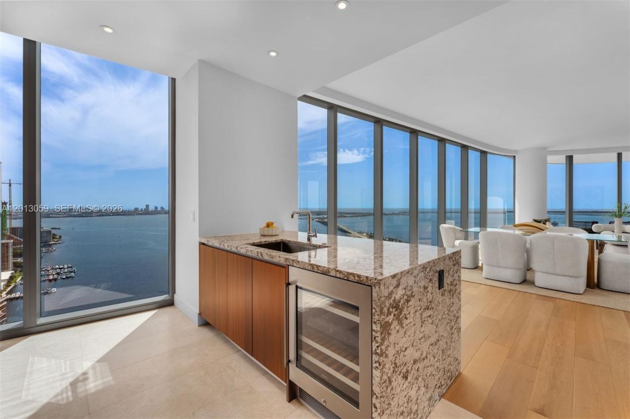 175 SE 25 Rd , Unit 3601, Miami, FL 33129 Photo