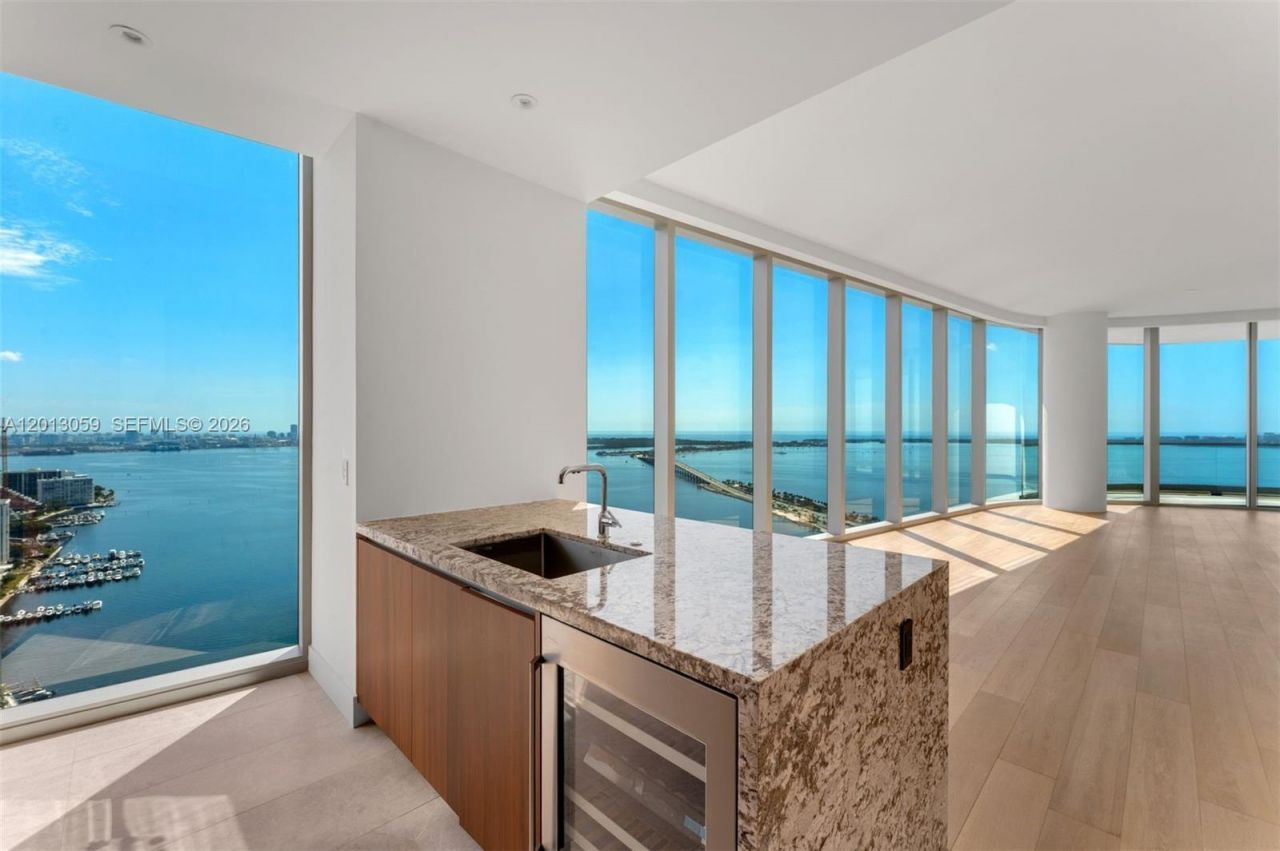 175 SE 25 Rd , Unit 3601, Miami, FL 33129 Photo