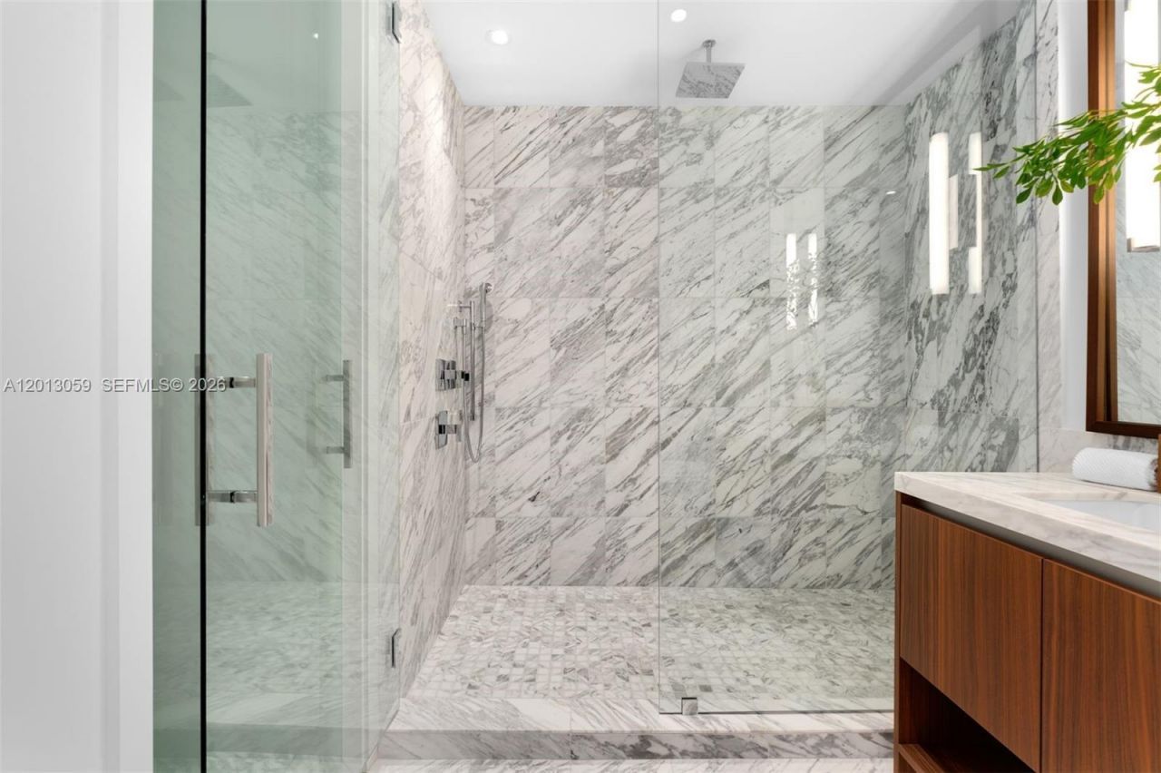 175 SE 25 Rd , Unit 3601, Miami, FL 33129 Photo