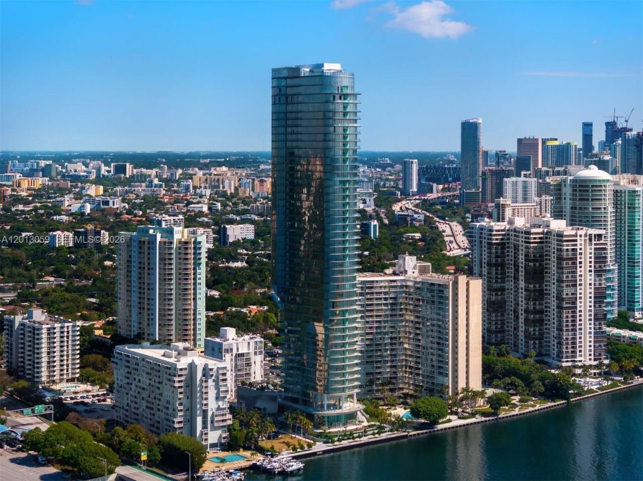 175 SE 25 Rd , Unit 3601, Miami, FL 33129 Photo