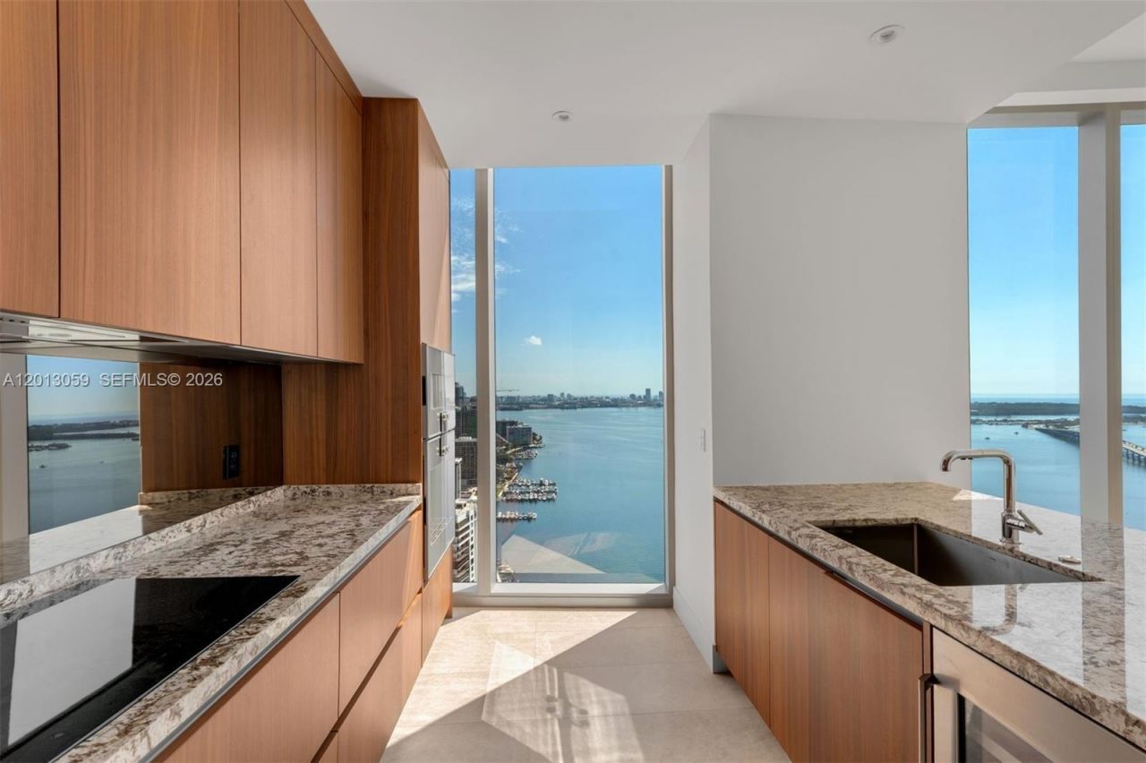 175 SE 25 Rd , Unit 3601, Miami, FL 33129 Photo