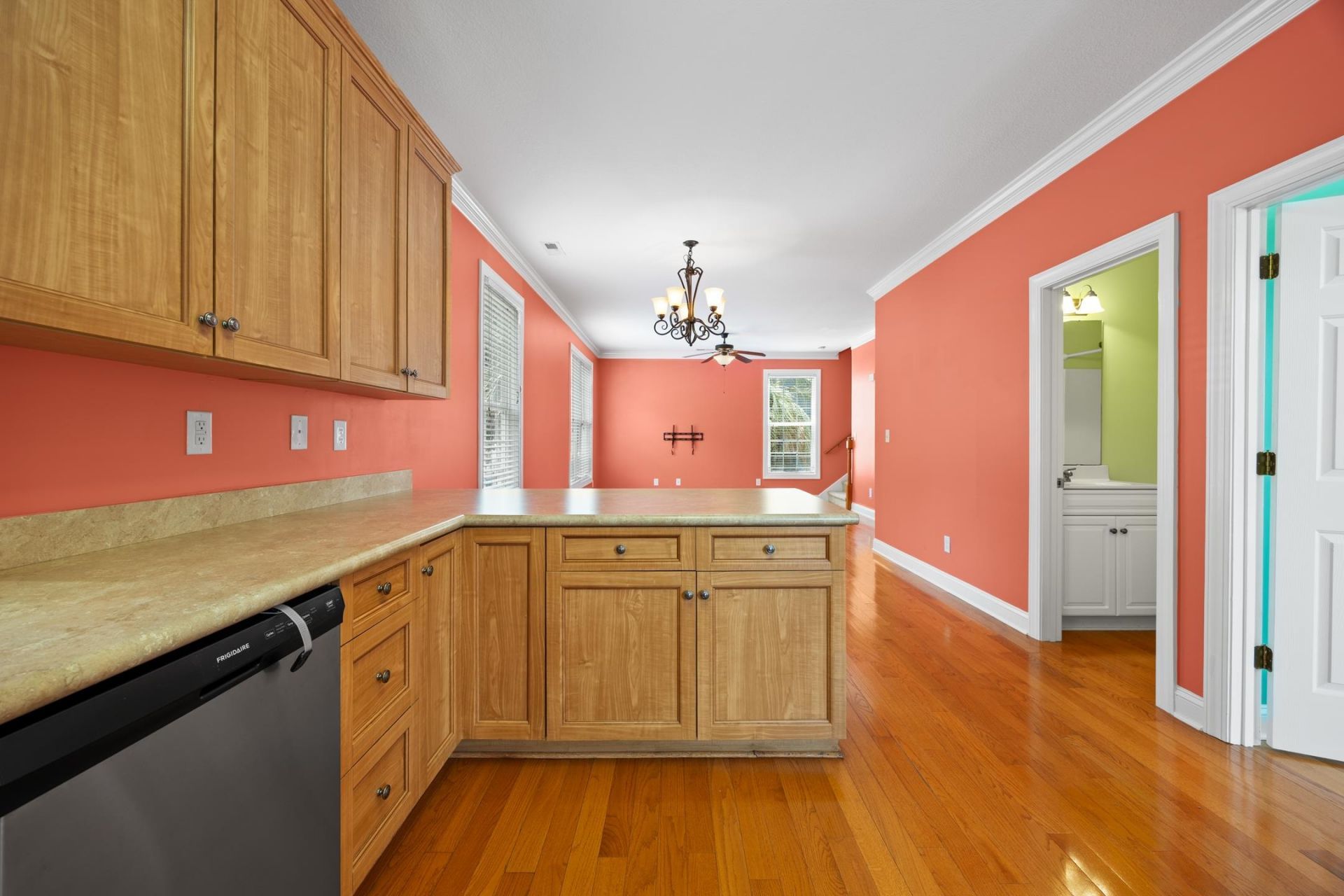 612 Woodland Dr. Photo 16