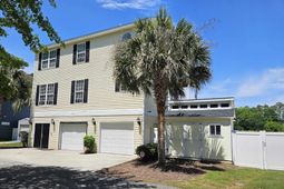 612 Woodland Dr.  photo 4