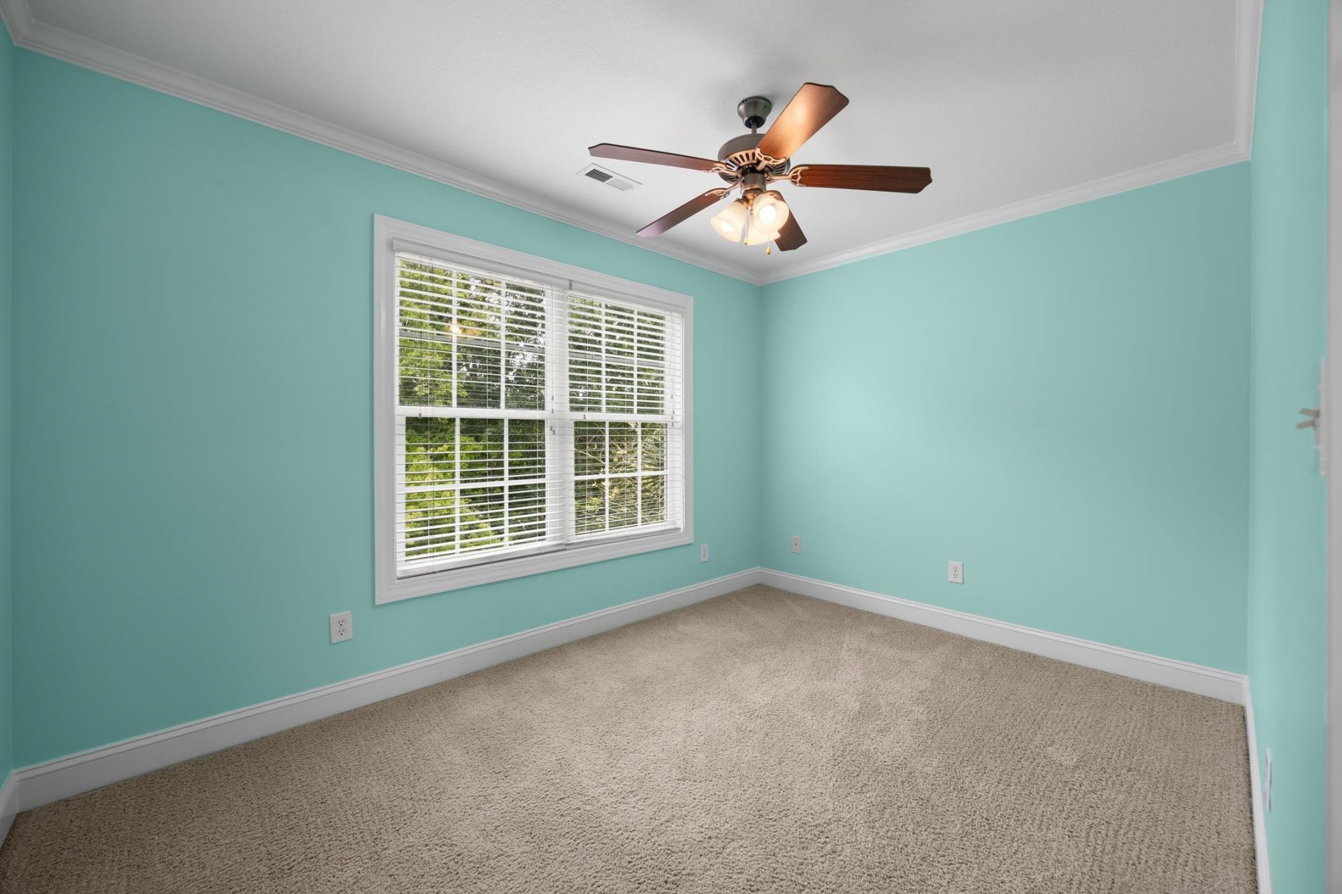 612 Woodland Dr. Photo 26
