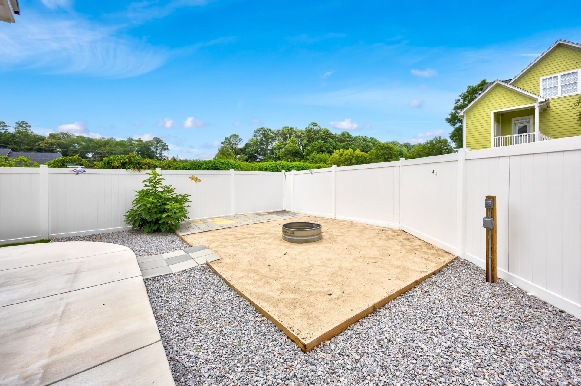612 Woodland Dr. Photo 41