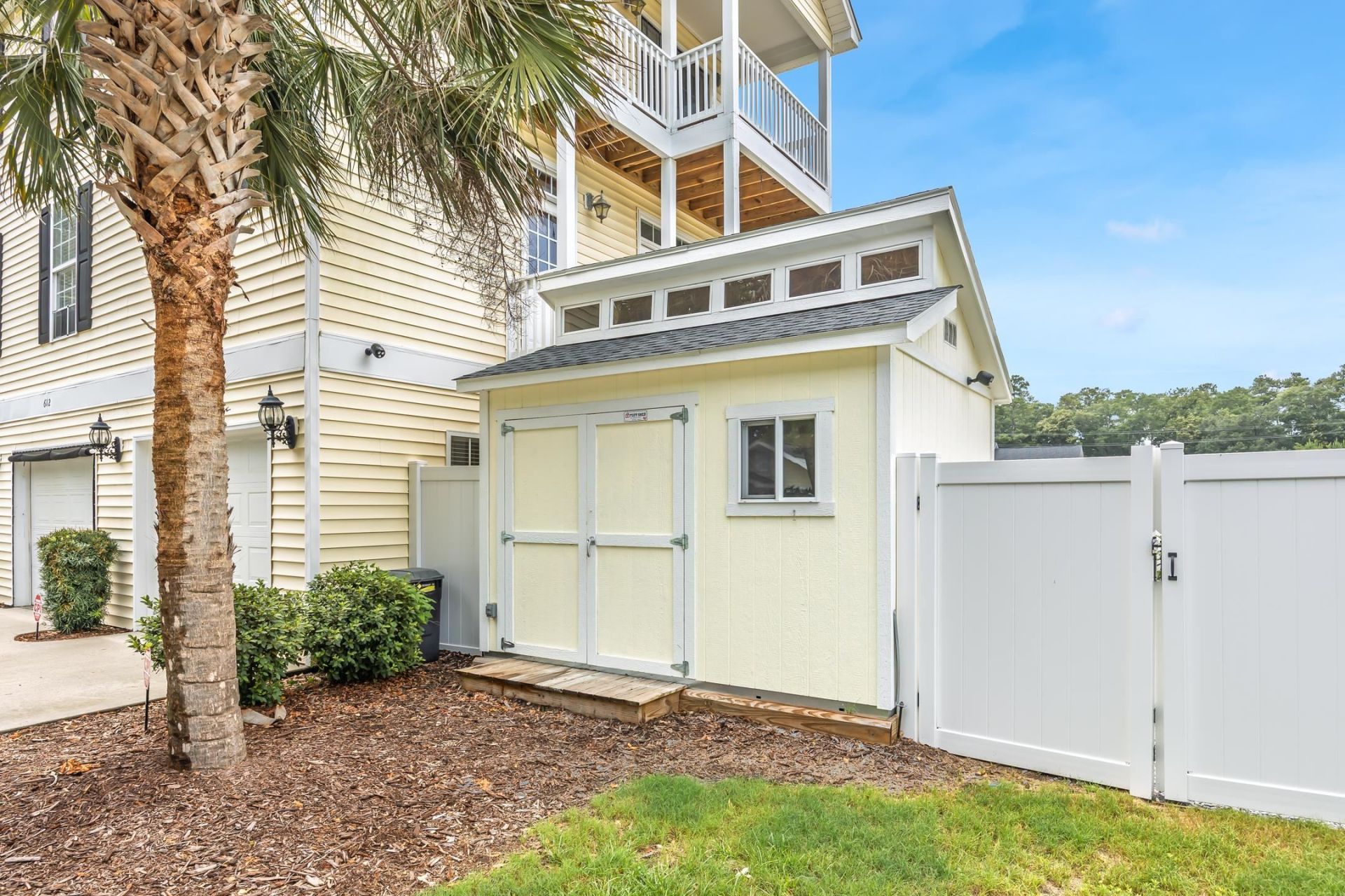 612 Woodland Dr. Photo 44
