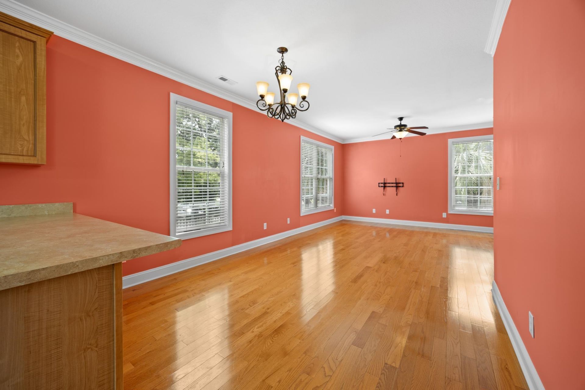 612 Woodland Dr. Photo 9
