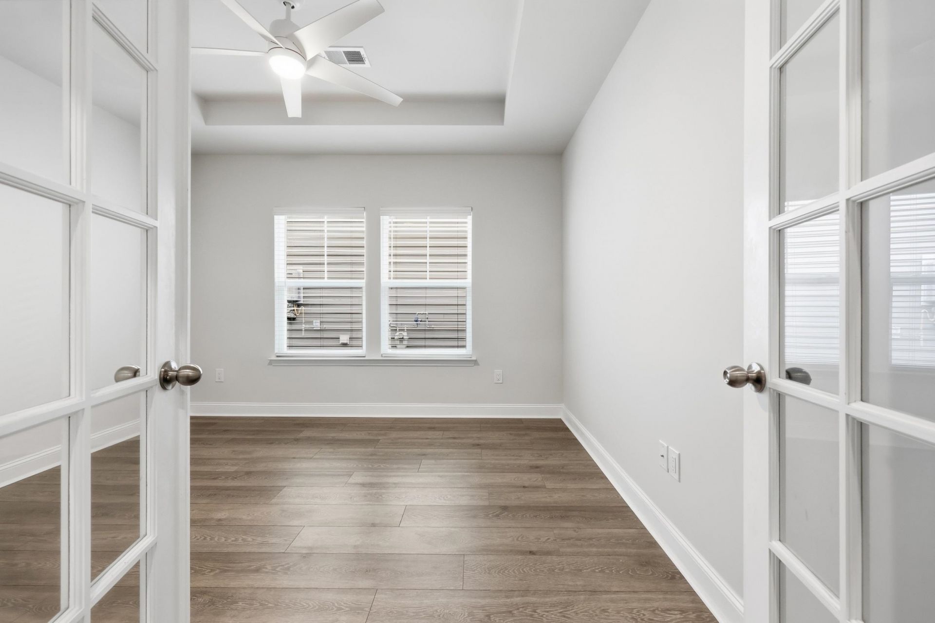 785 Harrison Mill St. Photo 16