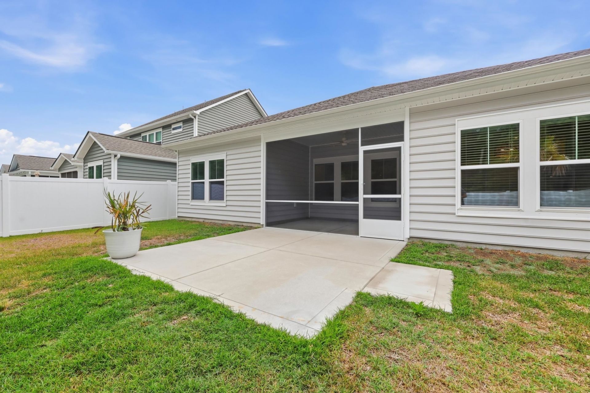 785 Harrison Mill St. Photo 45