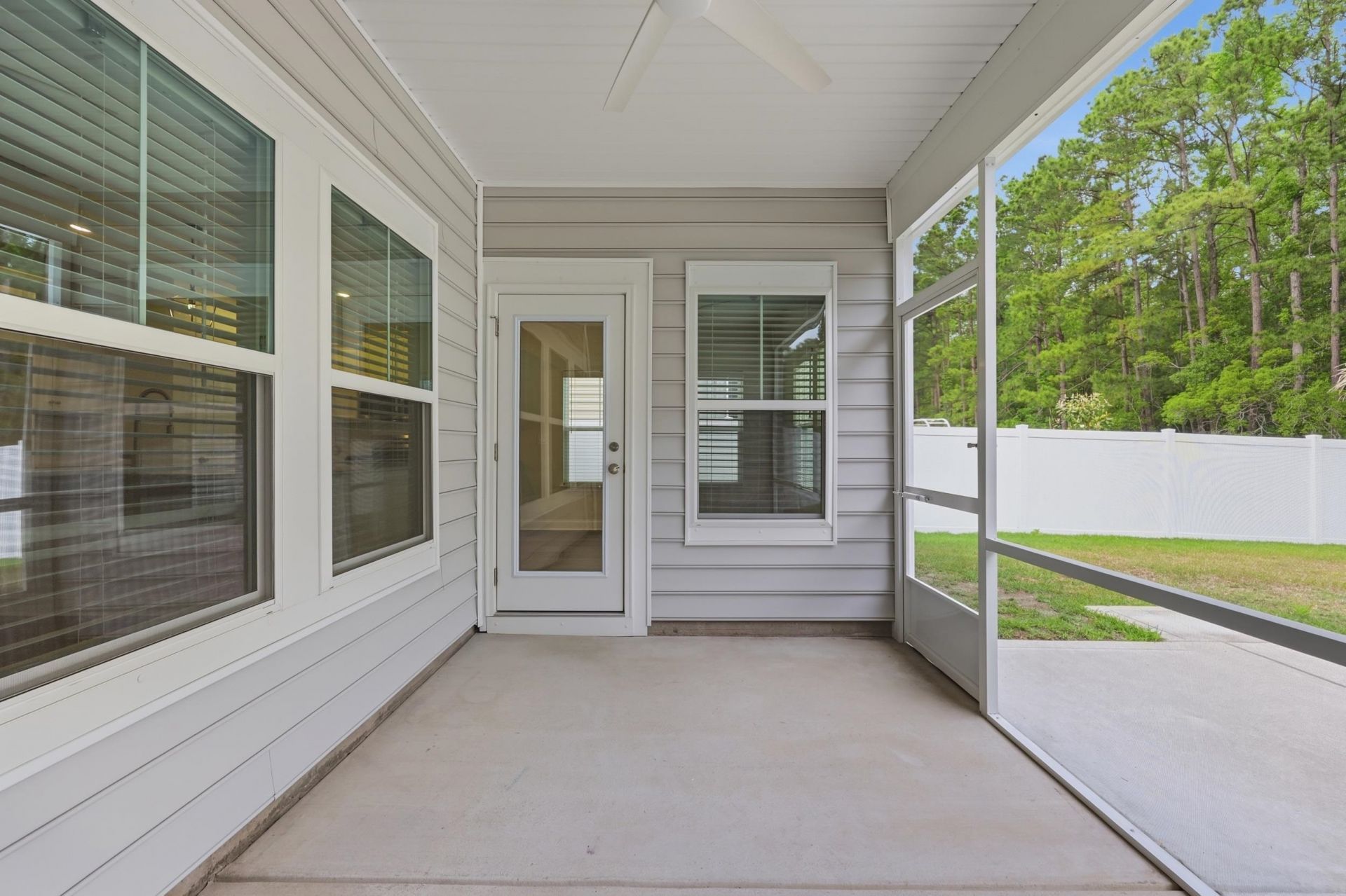 785 Harrison Mill St. Photo 8