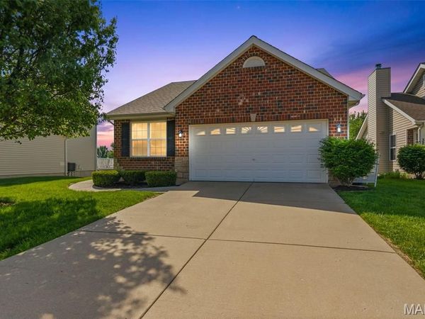 326 Stone Village Drive, Wentzville, MO 63385