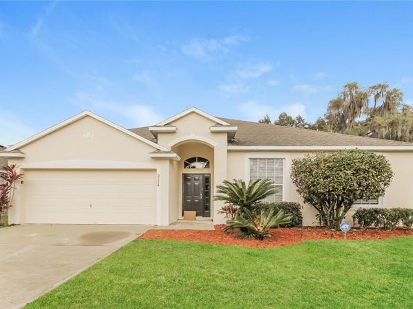 2114 THE OAKS BOULEVARD , KISSIMMEE, FL 34746