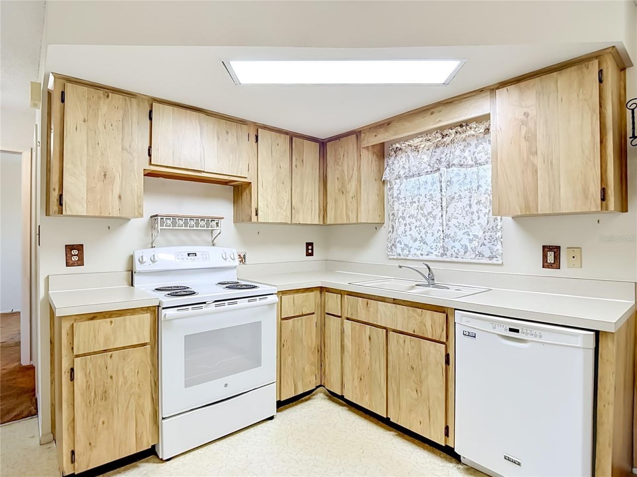 8406 Luray Drive , Port Richey, FL 34668 Photo