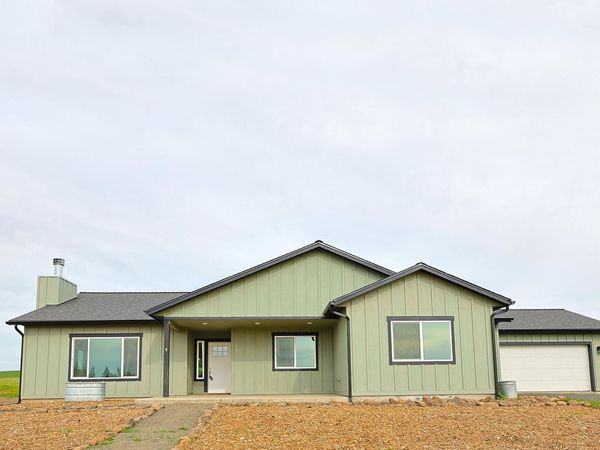 12213 S Stangland Rd, Medical Lake, WA 99022
