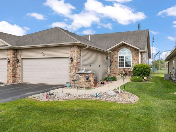 1440 Bohling Place, Crown Point, IN 46307